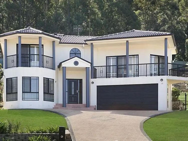 15 Whipbird Way, Belmont NSW 2280