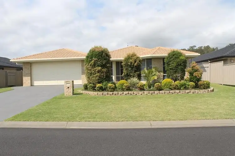 17 Harold Tory Drive, Yamba NSW 2464