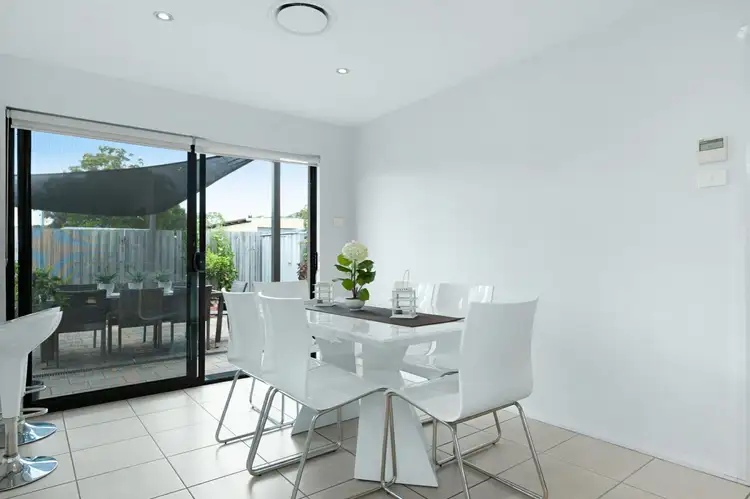 Fourth view of Homely townhouse listing, 2/348 Pacific Highway, Belmont North NSW 2280