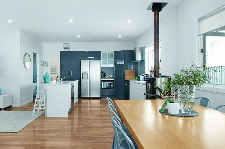9 Jean Street, Belmont NSW 2280
