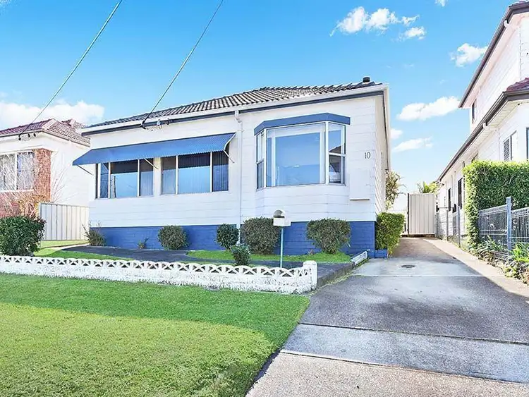 10 Vista Parade, Belmont NSW 2280