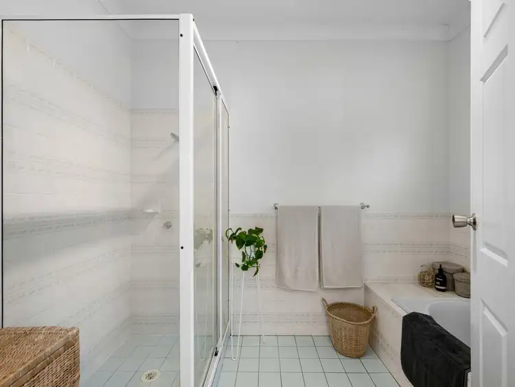 Seventh view of Homely house listing, 28 Davies Parade, Mount Hutton NSW 2290