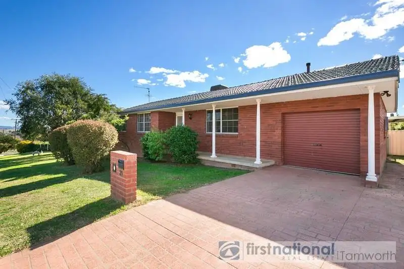 Main view of Homely house listing, 21 Kinarra Street, South Tamworth NSW 2340