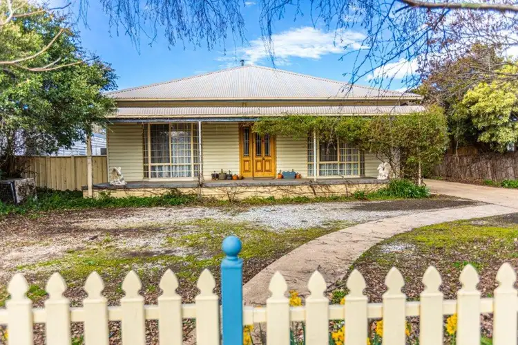 66 Cecil  Road, Orange NSW 2800