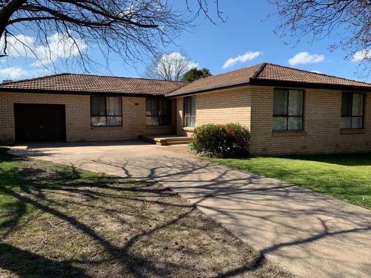 16 Pitta Pitta Place, Orange NSW 2800