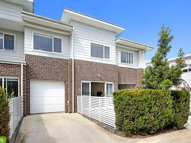 Main view of Homely townhouse listing, 10/26 Avondale Road, Avondale NSW 2530