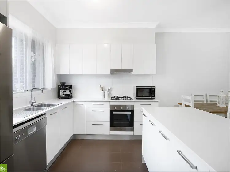 Second view of Homely townhouse listing, 10/26 Avondale Road, Avondale NSW 2530