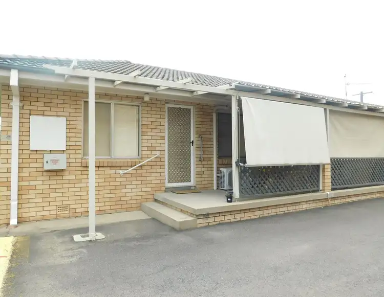 1/4 Anne Street, South Tamworth NSW 2340