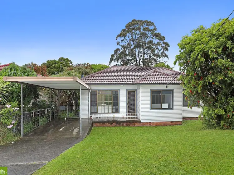 67 Mirrabooka Road, Lake Heights NSW 2502