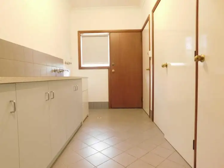 Fifth view of Homely house listing, 13 STRATFORD Place, Hillvue NSW 2340