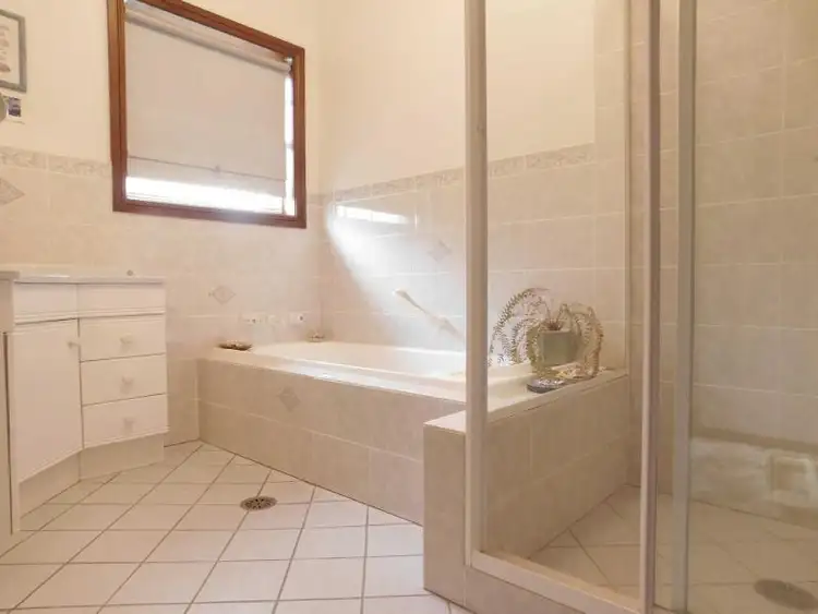 Sixth view of Homely house listing, 13 STRATFORD Place, Hillvue NSW 2340