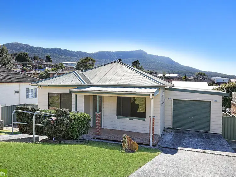 6 Camden Street, Balgownie NSW 2519