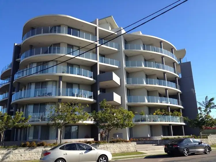 Main view of Homely unit listing, 18/15 fairview Avenue, the entrance NSW 2261