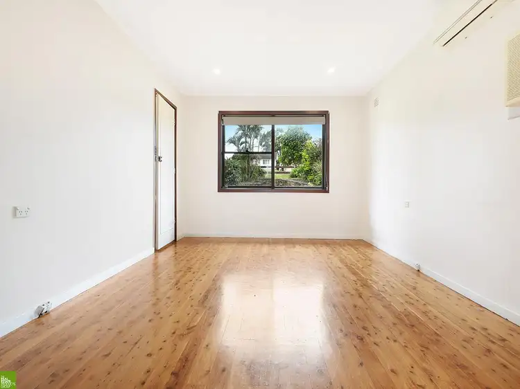 Fifth view of Homely house listing, 219 Northcliffe Drive, Berkeley NSW 2506
