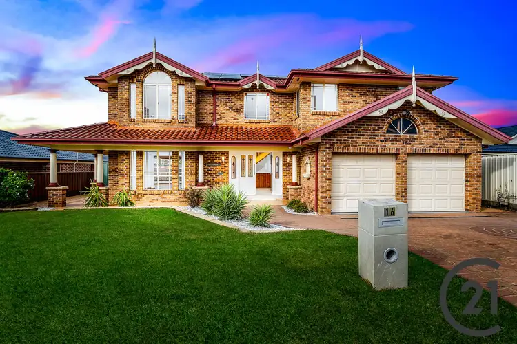 16 Sandalwood Avenue, St Clair NSW 2759