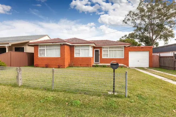 69 Kent Street, Minto NSW 2566