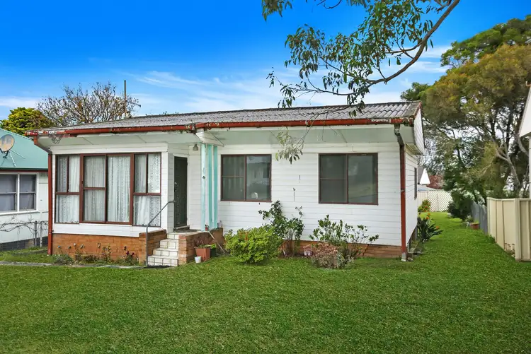 Main view of Homely house listing, 7 Illawon Street, Berkeley NSW 2506