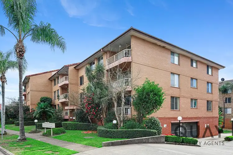11/12 Frank Oliveri Drive, Chipping Norton NSW 2170