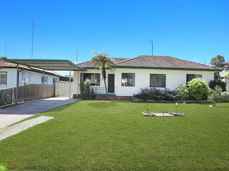 40 Mirrabooka Road, Lake Heights NSW 2502