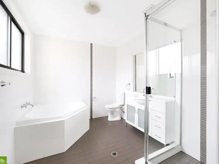 Fifth view of Homely apartment listing, 5/32 Smith Street, Wollongong NSW 2500