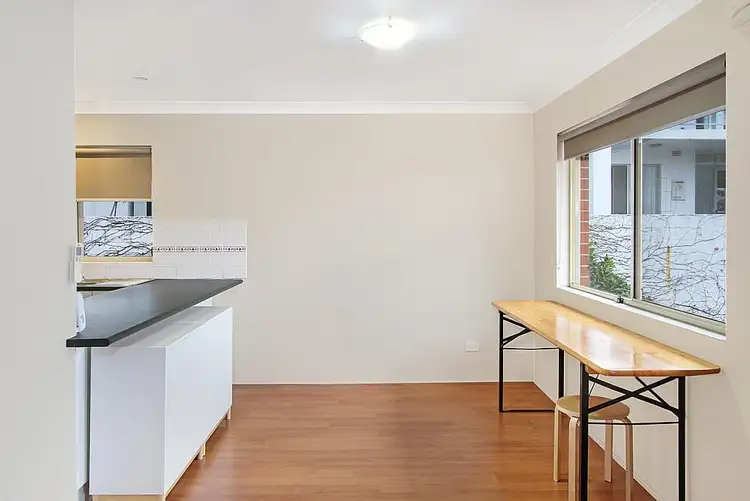 Fourth view of Homely unit listing, 6/11 Flinders Street, Wollongong NSW 2500