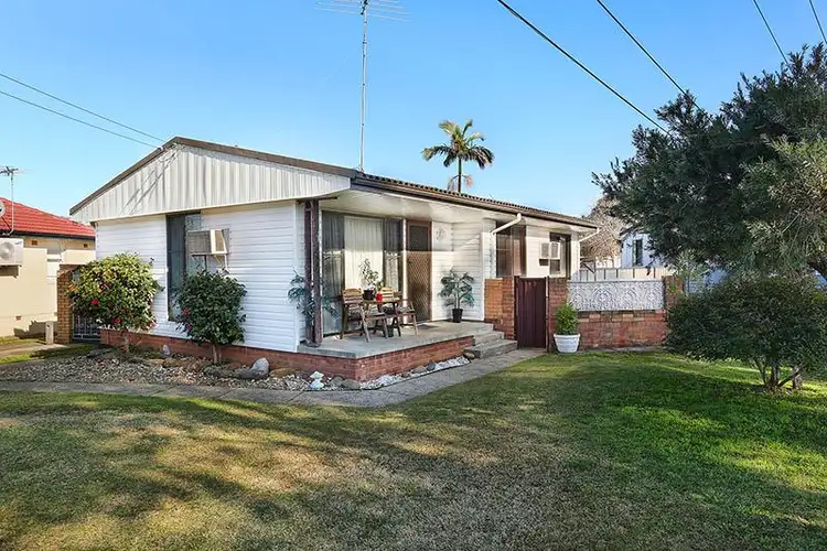 16 Strickland Crescent, Ashcroft NSW 2168