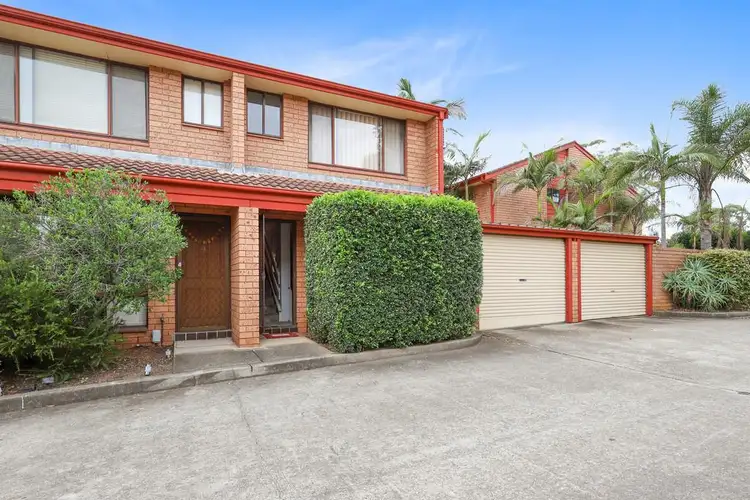 3/5 Amaranthus Place, Macquarie Fields NSW 2564