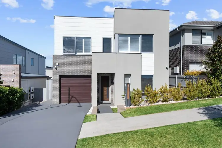 3 Nairn Place, Moorebank NSW 2170