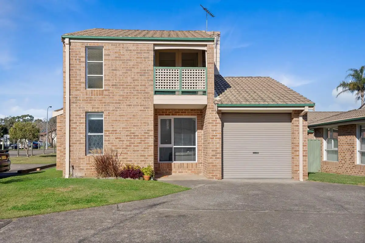 Main view of Homely townhouse listing, 5/225 Harrow Road, Glenfield NSW 2167