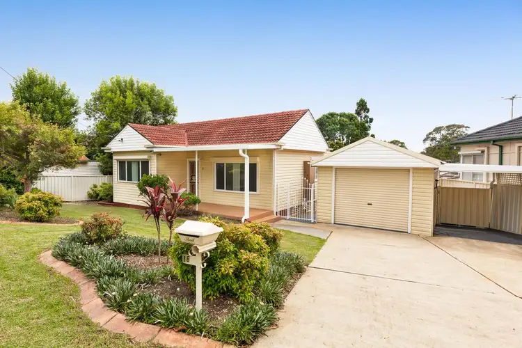 16 Ronald Street, Campbelltown NSW 2560