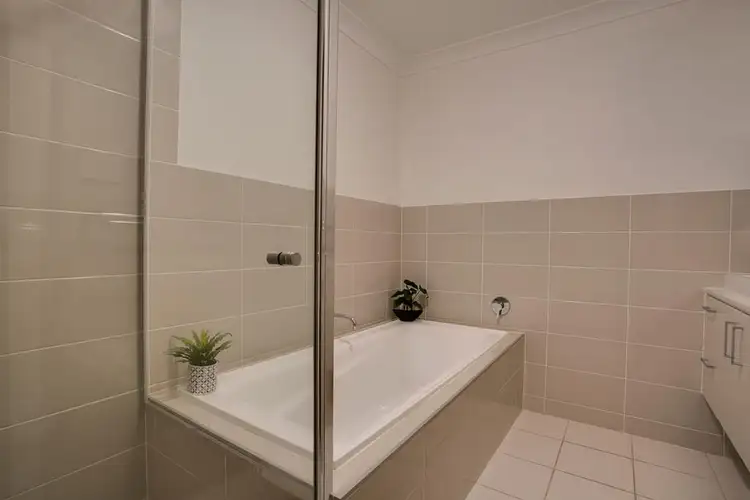 Sixth view of Homely house listing, 7 Highland Close, Macquarie Links NSW 2565