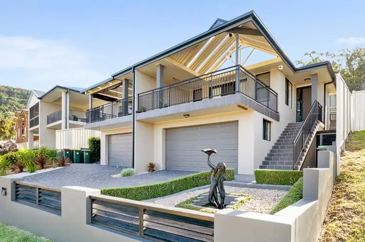 32 Campaspe Crescent, Albion Park NSW 2527