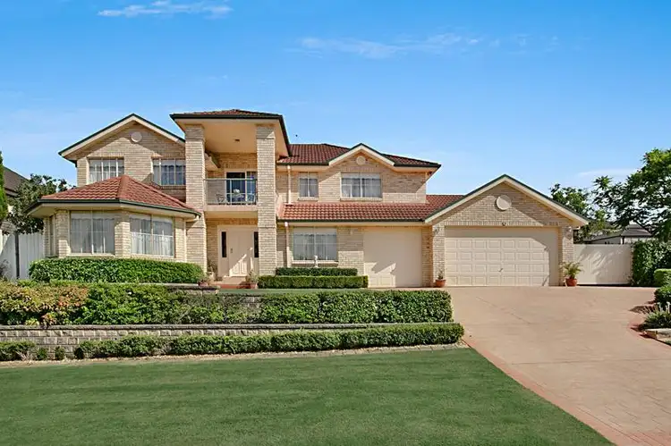 8 Homestead Circuit, Macquarie Links NSW 2565