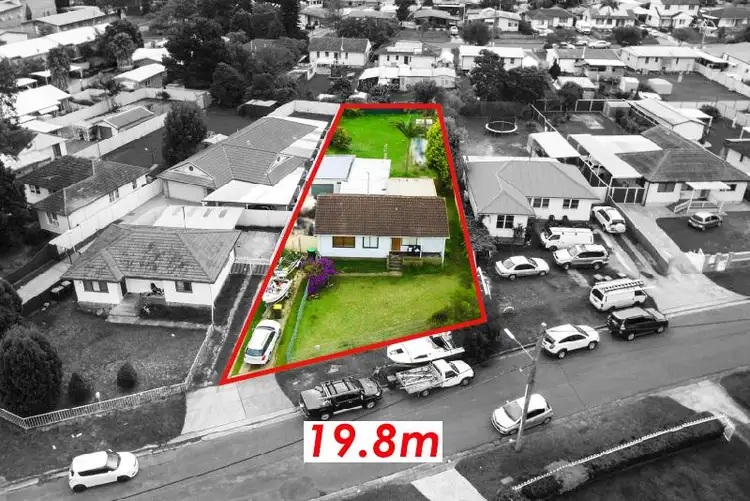 Second view of Homely house listing, 4 Glenwari Street, Sadleir NSW 2168