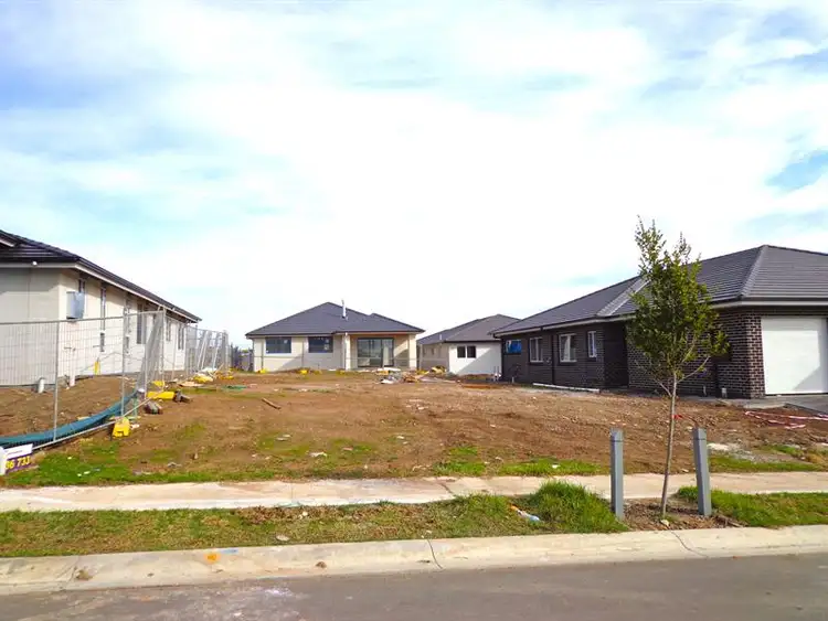 16 Davidson Street, Oran Park NSW 2570