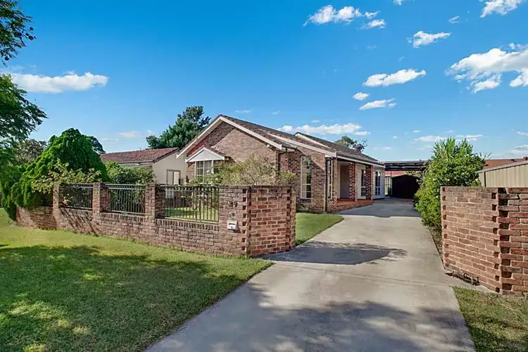 24 Aubrey Street, Ingleburn NSW 2565