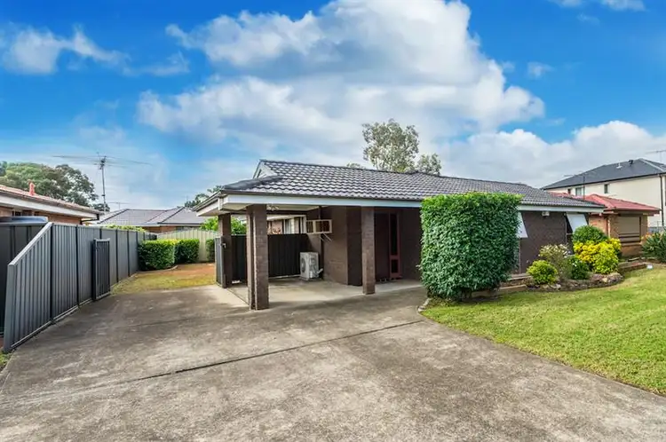 14 Shoalhaven Street, Wakeley NSW 2176