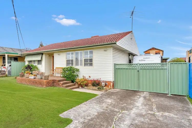 61 Maud Street, Fairfield West NSW 2165
