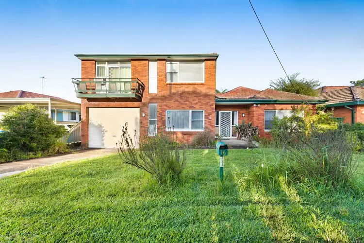 16 Hurlstone Avenue, Glenfield NSW 2167