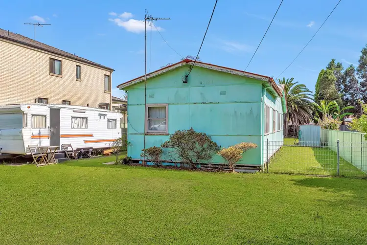 11 Bonham Street, Canley Vale NSW 2166