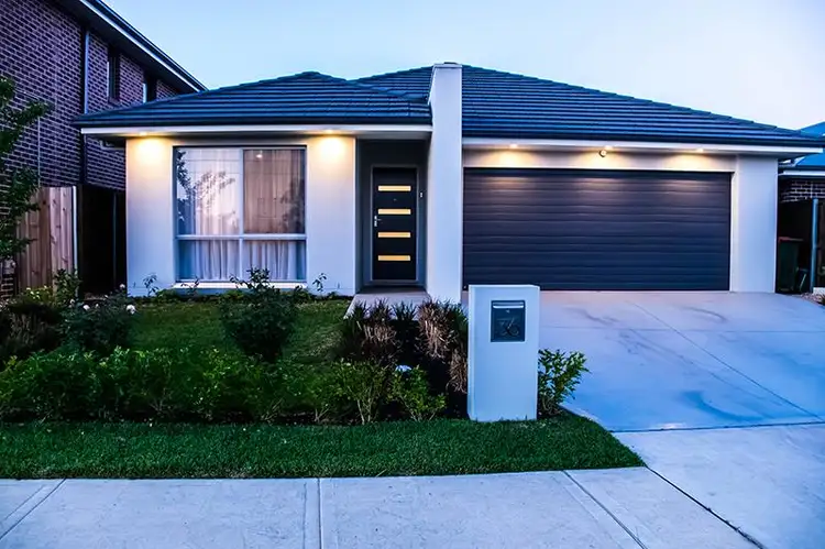 36 Silverwood Street, Gledswood Hills NSW 2557