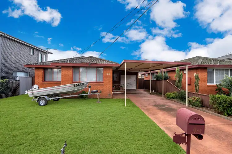 122 Stella Street, Fairfield Heights NSW 2165
