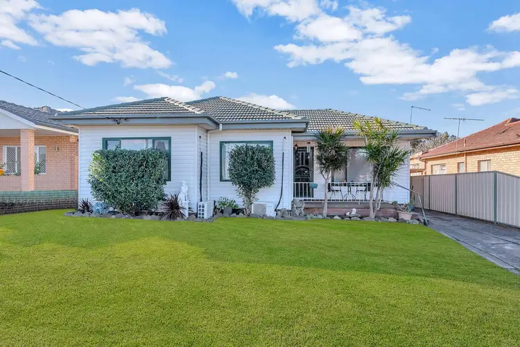 7 Eacham Street, Fairfield West NSW 2165