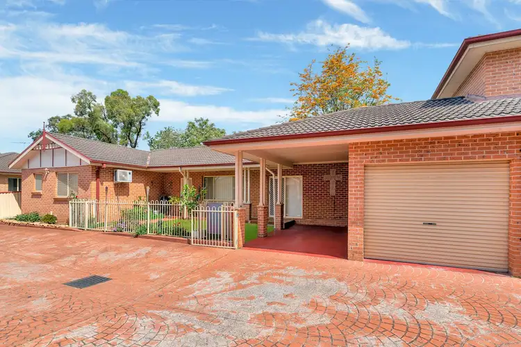 4/16A Oxford Street, Smithfield NSW 2164