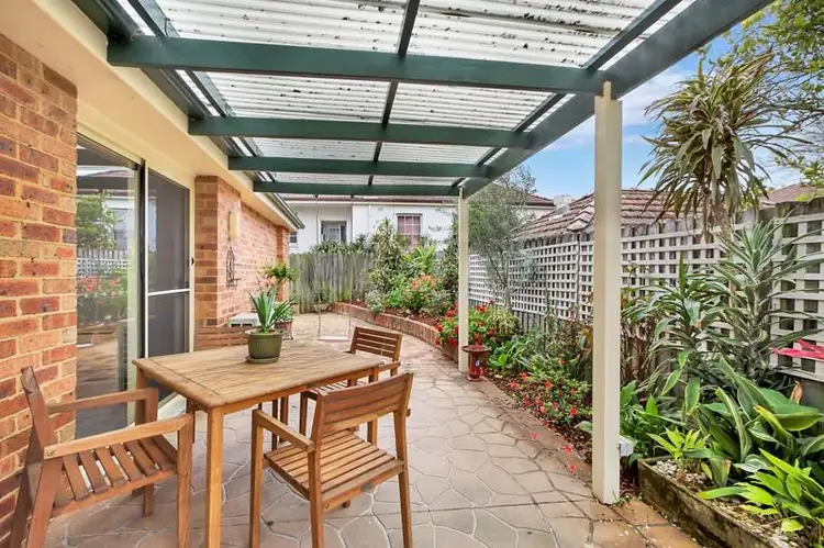 2/2B O'Briens Road, Hurstville NSW 2220