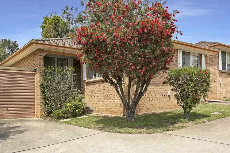 3/221 Oxford Road, Ingleburn NSW 2565