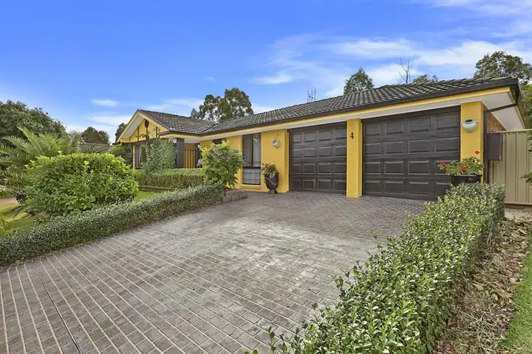 4 Flame Tree Close, Hamlyn Terrace NSW 2259