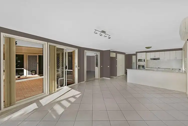 55 Tradewinds Avenue, Summerland Point NSW 2259