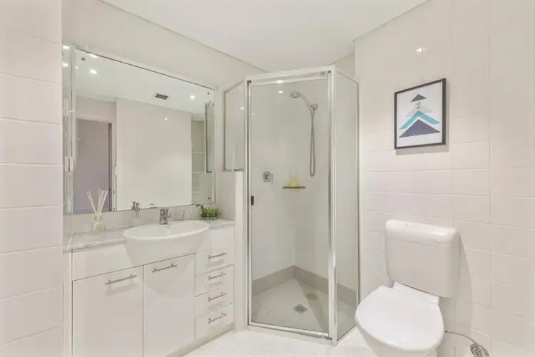 Fifth view of Homely apartment listing, 38/27 Regent Street, Chippendale NSW 2008