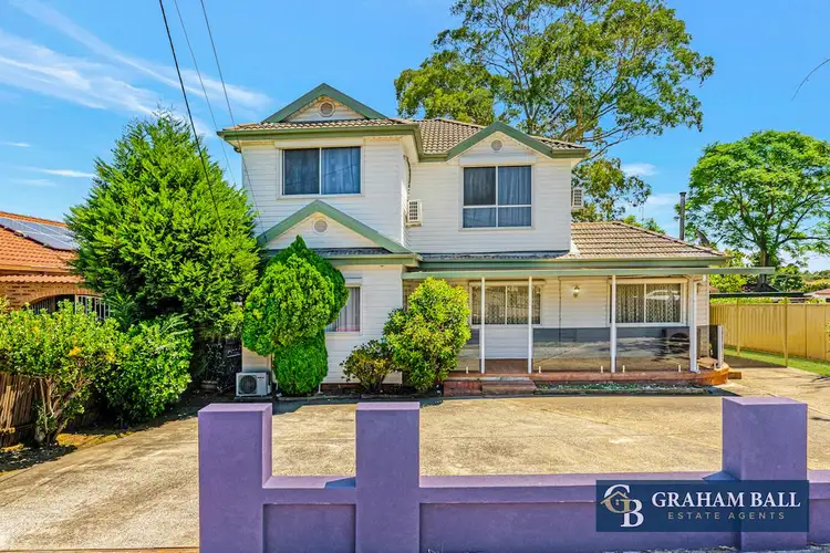 10 Sanderson Street, Carramar NSW 2163